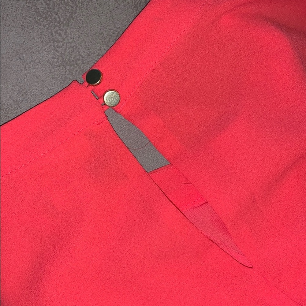 Pleated blouse - Picture 2 of 2